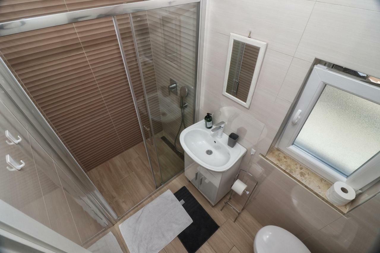 Apartament Korina & Dadi *